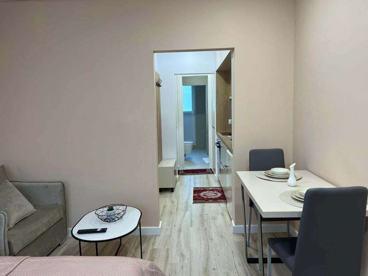 Smart Home , Lovely Apartment In טיראנה מראה חיצוני תמונה