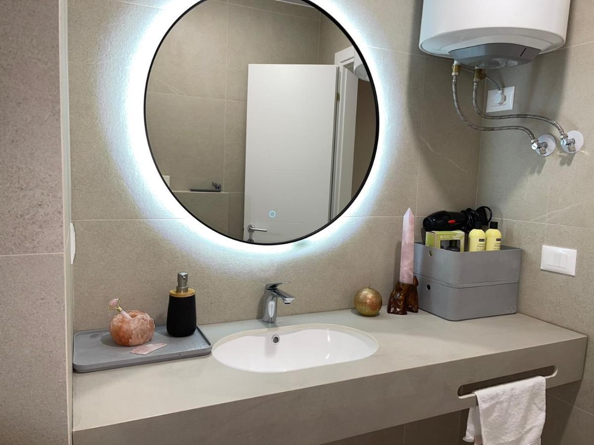 Smart Home , Lovely Apartment In טיראנה מראה חיצוני תמונה